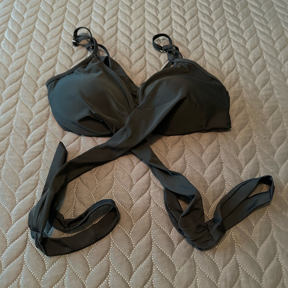 Bikini top